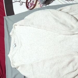 Crown and Ivy sweater